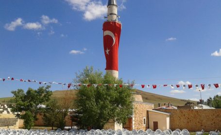 Camii’ye Yeni Çehre